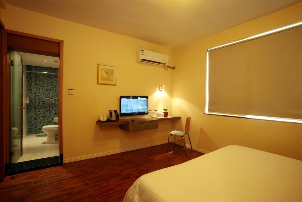 Qingdao Renjia Bussiness Hotel Exterior photo